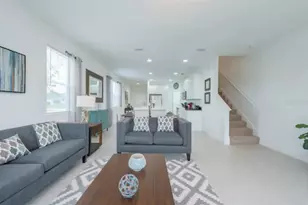 470 Lake Shore Pkwy, Davenport, FL 33896 - Photo 5