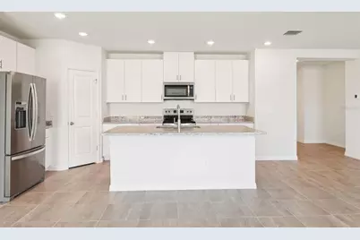 1752 Brekey Way, Zephyrhills, FL 33541 - Photo 3