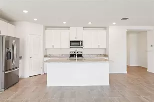 1752 Brekey Wy, Zephyrhills, FL 33541 - Photo 3