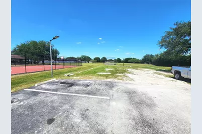 2426 Hybrid Drive, Kissimmee, FL 34758 - Photo 39