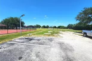 2426 Hybrid Dr, Kissimmee, FL 34758 - Photo 39