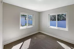 370 E Waldo St, Groveland, FL 34736 - Photo 5