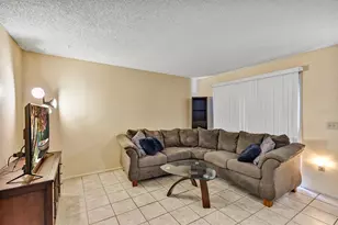 1728 Townhall Ln, Orlando, FL 32807 - Photo 7