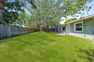 136 Poinsettia Dr, Kissimmee, FL 34743 - Photo 13