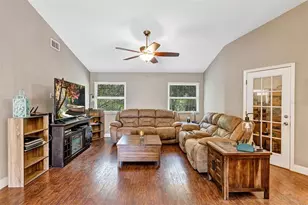 6906 Colony Oaks Ln, Orlando, FL 32818 - Photo 5