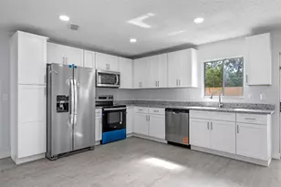 2763 E Waco Dr, Deltona, FL 32738 - Photo 3