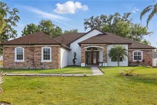 841 Oaks Shores Rd, Leesburg, FL 34748 - Photo 1