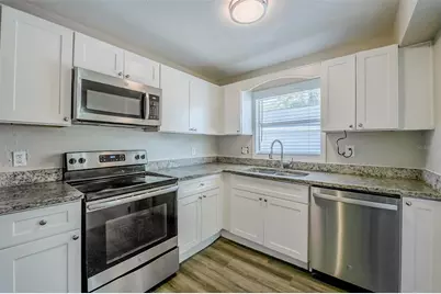 72 Campus View Drive, Orlando, FL 32810 - Photo 11