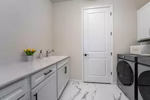 13864 Destin Bch Ln, Orlando, FL 32827 - Photo 21