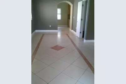 2011 N 61st Street, Tampa, FL 33619 - Photo 9