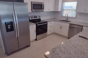 830 E 18th Ave, New Smyrna Beach, FL 32169 - Photo 5