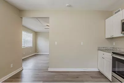 4010 Emerson Avenue S, Saint Petersburg, FL 33711 - Photo 5