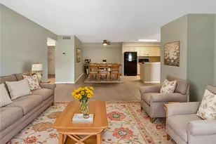 9481 Highland Oak Dr, Tampa, FL 33647 - Photo 3