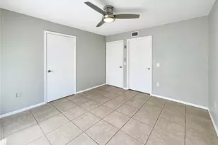 9481 Highland Oak Dr, Tampa, FL 33647 - Photo 19