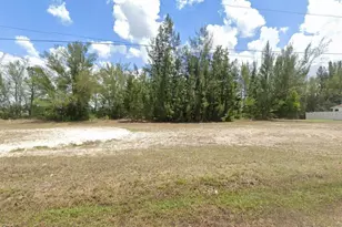 3619 NE 9th Ave, Cape Coral, FL 33909 - Photo 1