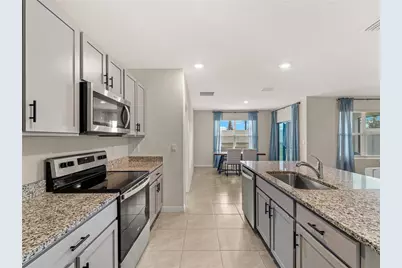 17737 Canopy Place, Lakewood Ranch, FL 34211 - Photo 9