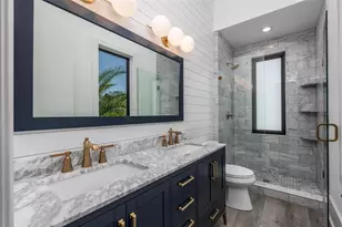 3310 Sunset Dr N, Saint Petersburg, FL 33710 - Photo 37