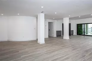 3310 Sunset Dr N, Saint Petersburg, FL 33710 - Photo 47