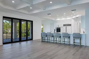 3310 Sunset Dr N, Saint Petersburg, FL 33710 - Photo 19