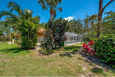 8202 Shadow Pine Way, Sarasota, FL 34238 - Photo 37