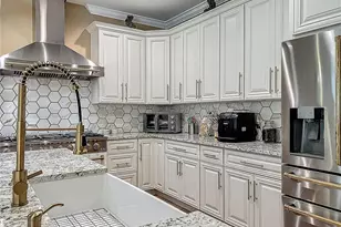 3008 Sutton Woods Dr, Plant City, FL 33566 - Photo 13