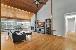 9503 Alice Ln, Riverview, FL 33578 - Photo 5