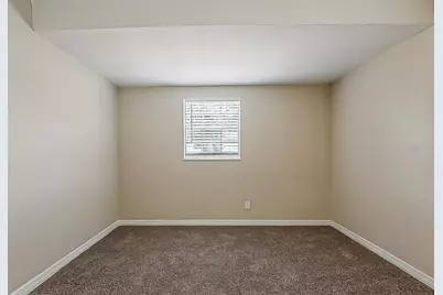 4812 N 37th Street, Tampa, FL 33610 - Photo 17