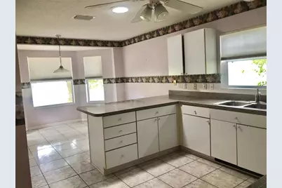 144 Costa Mesa Drive, Lady Lake, FL 32159 - Photo 11