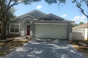 17517 Silver Creek Ct, Clermont, FL 34714 - Photo 1