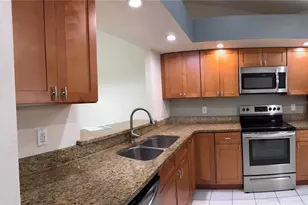 14844 Laguna Beach Cir, Orlando, FL 32824 - Photo 3