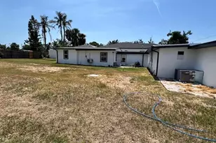 901 Padua Ct, Nokomis, FL 34275 - Photo 13