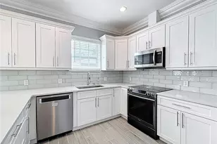 731 Guernsey St, Orlando, FL 32804 - Photo 9