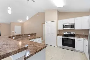 2104 E Parkton Dr, Deltona, FL 32725 - Photo 13