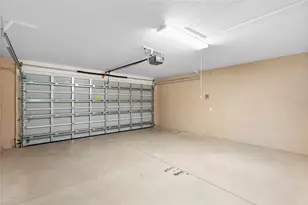 2104 E Parkton Dr, Deltona, FL 32725 - Photo 23