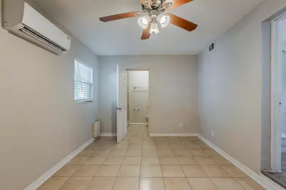 4226 E Emma Street, Tampa, FL 33610 - Photo 9