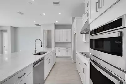 5652 Nevis Terrace, Kissimmee, FL 34758 - Photo 3