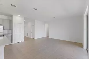 519 Silver Palm Dr, Haines City, FL 33844 - Photo 5