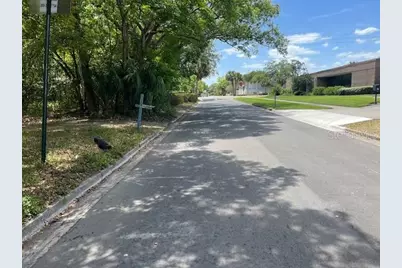 2435 Laurel Avenue, Sanford, FL 32771 - Photo 3