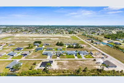 1013 NE 44th Street, Cape Coral, FL 33909 - Photo 9