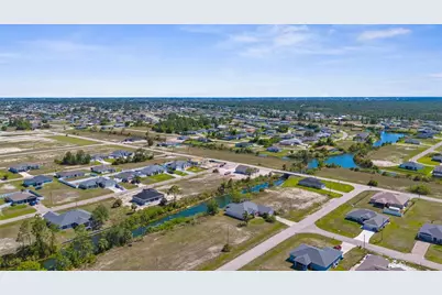 1016 NE 44th Lane, Cape Coral, FL 33909 - Photo 3