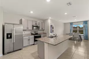 17737 Canopy Pl, Lakewood Ranch, FL 34211 - Photo 7