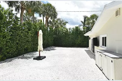 507 N Peninsula Avenue, New Smyrna Beach, FL 32169 - Photo 41