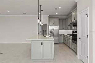 10245 Pk Ests Ave, Orlando, FL 32836 - Photo 11