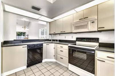 950 Vanessa Court #F, Port Orange, FL 32127 - Photo 5