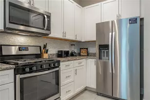 7572 Sunny Dreams Ln, Kissimmee, FL 34747 - Photo 11