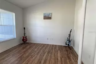 10 Pine Tree Dr, Palm Coast, FL 32164 - Photo 9