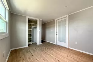 5141 Oakland Hills Ave, Sarasota, FL 34234 - Photo 13