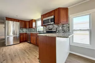 5141 Oakland Hills Ave, Sarasota, FL 34234 - Photo 7