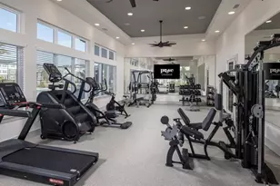 1320 Caprice Dr, Lakeland, FL 33811 - Photo 9