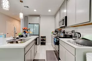 287 Cape Honeysuckle Pl, Sanford, FL 32771 - Photo 5